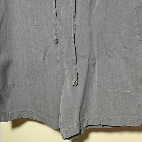 Casual Light Blue Drawstring Shorts - Picture 3 of 10
